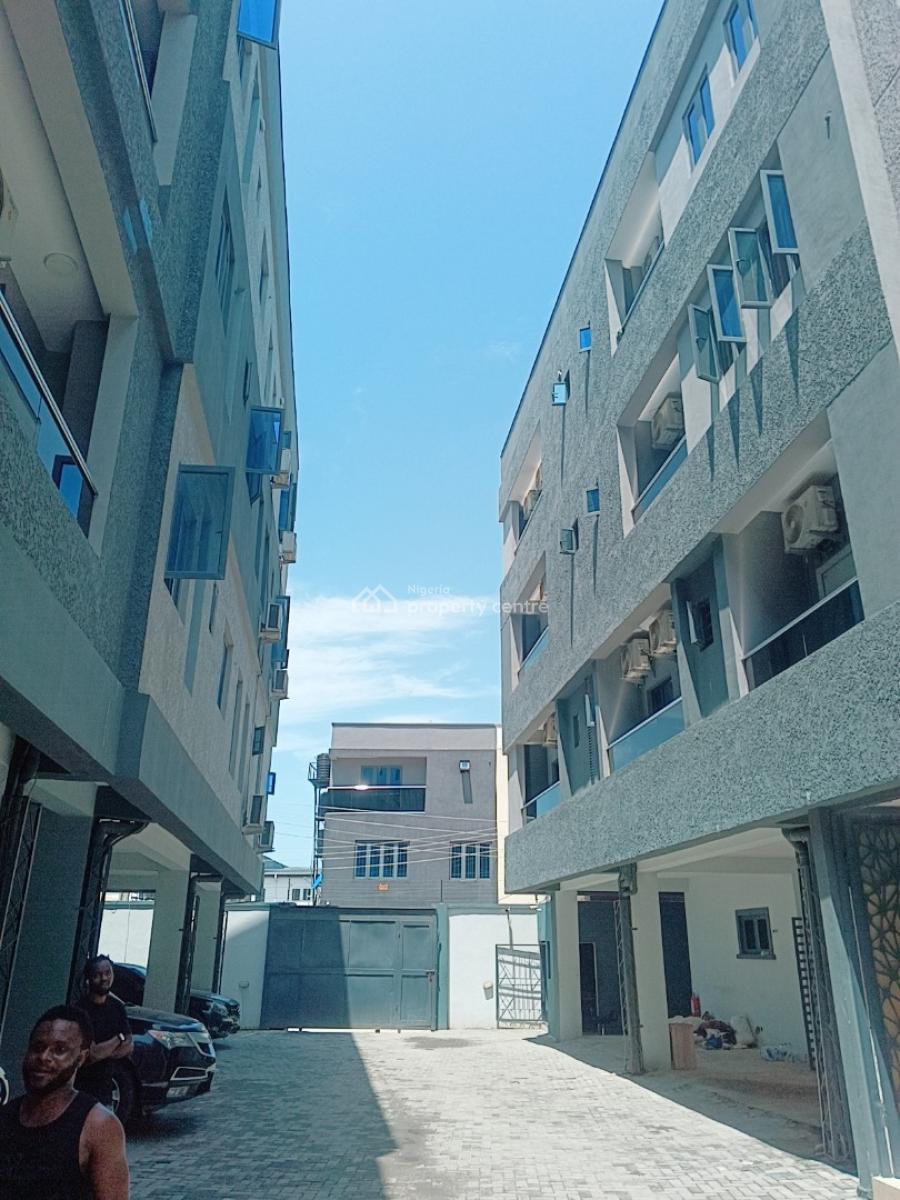 Spacious 2-bedroom Apartment Fully Serviced, Fully Equipped Gym Etc., Chevron Toll Gate, Lekki, Lagos, Flat / Apartment for Rent