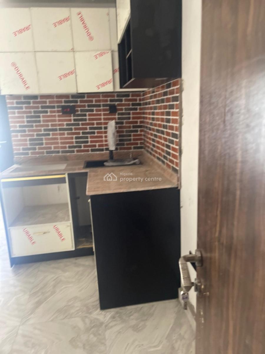 Exclusive Studio Apartment for at Anthony, Maryland, Olatunde Ayoola Avenue, Anthony, Maryland, Lagos, Self Contain (single Rooms) for Sale