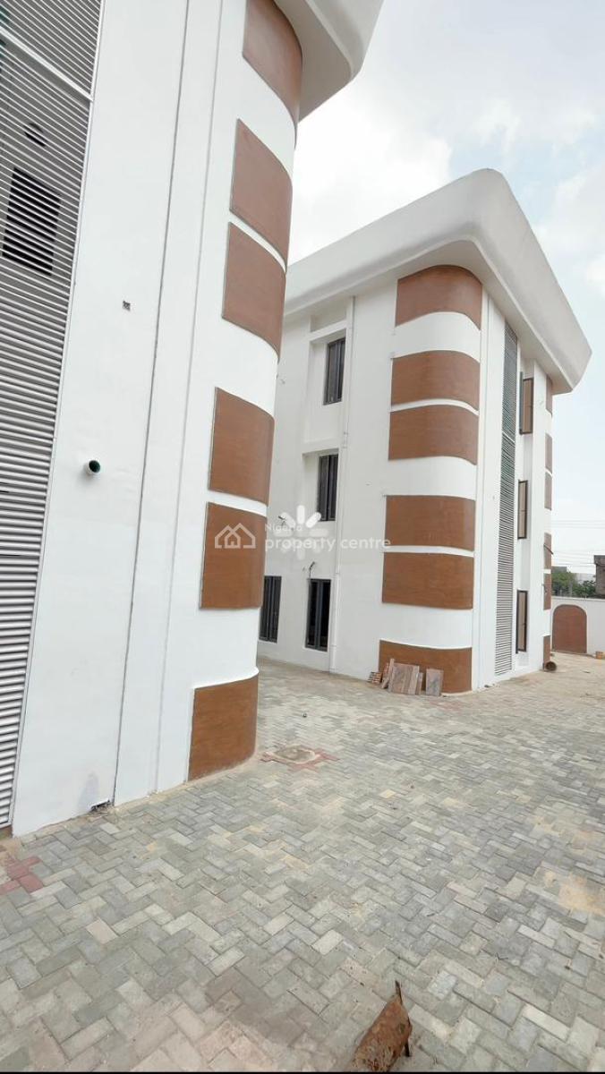 Exclusive Studio Apartment for at Anthony, Maryland, Olatunde Ayoola Avenue, Anthony, Maryland, Lagos, Self Contain (single Rooms) for Sale