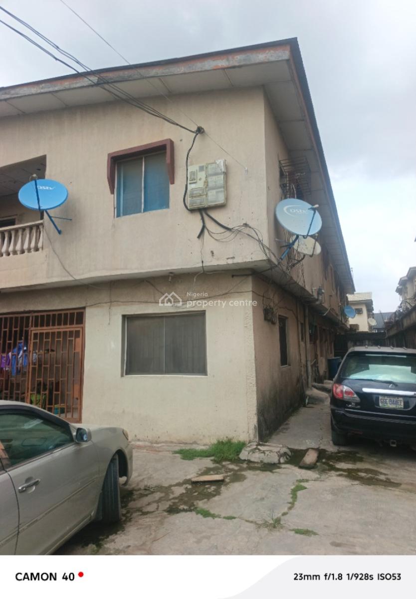 3 Bed Room Flat in a Block of Flat in Canal Estateokota Isolo, Canal Estate Okota Isolo, Okota, Isolo, Lagos, Flat / Apartment for Sale