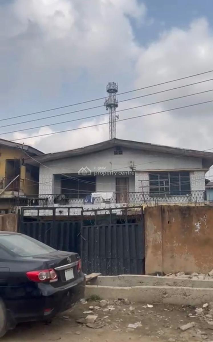 Dilapidated Blocks of Flats, Surulere, Lagos, Flat / Apartment for Sale