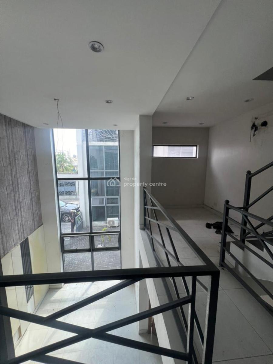 2 Bedrooms Terraced Duplex and Bq, Lekki Phase 1, Lekki, Lagos, Terraced Duplex for Rent