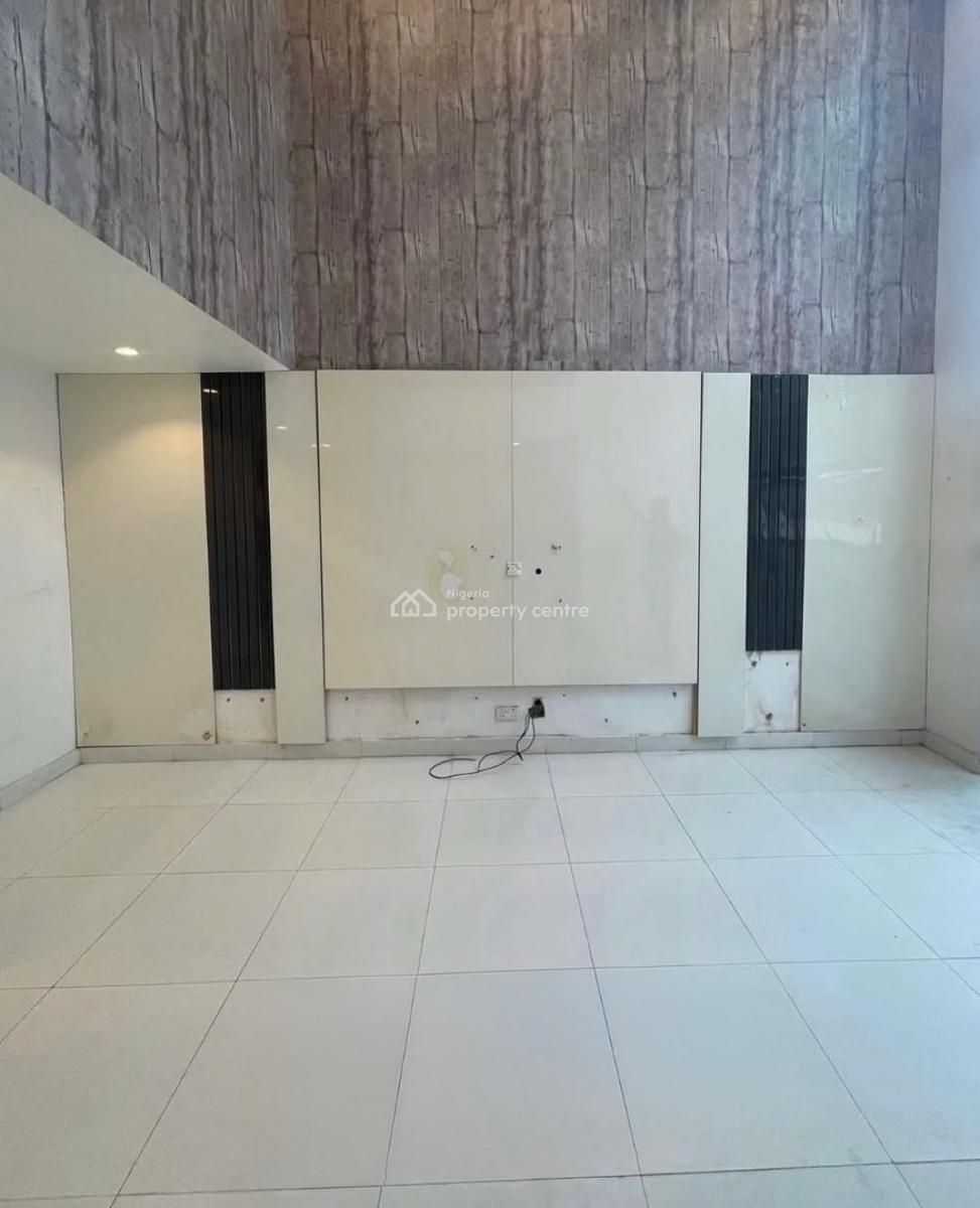 Decent 2bedroom Maisonette Available, Lekki Phase 1, Lekki, Lagos, House for Rent