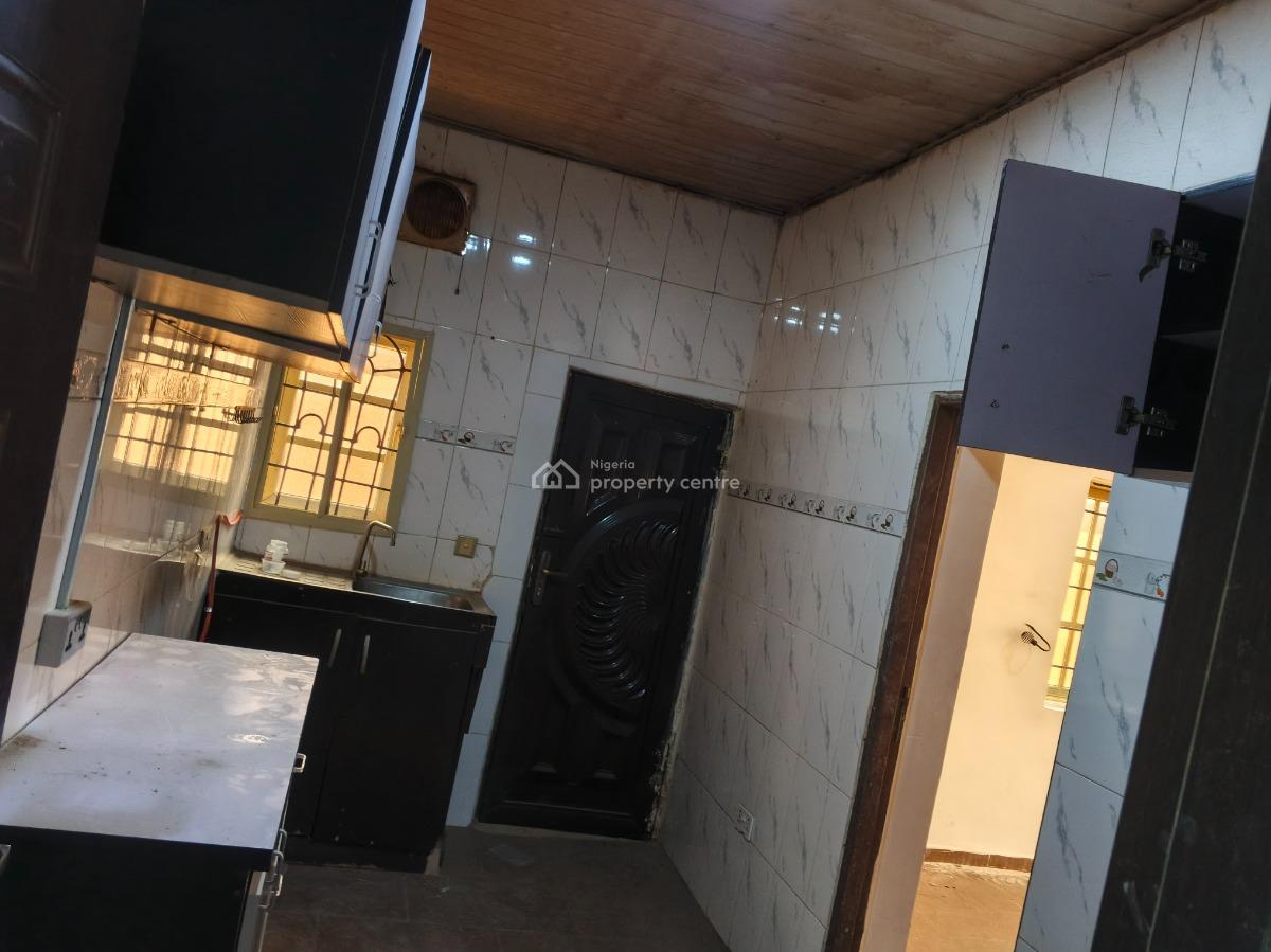 Sweet 3bedroom Bungalow with Massive Compound, Dawaki, Gwarinpa, Abuja, Detached Bungalow for Rent