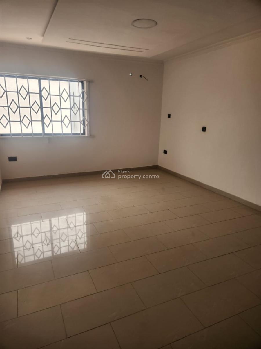 Spacious 3 Bedroom Apartment, Ikeja Gra, Ikeja, Lagos, Flat / Apartment for Rent
