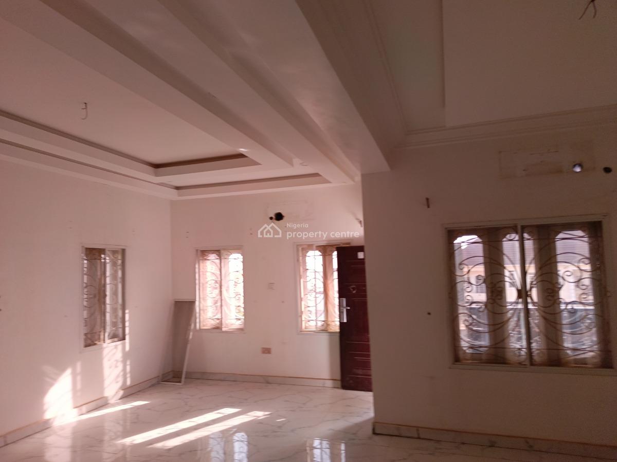 Clean and Spacious 2 Bedroom Flat in a Serene Environment, Jahi By Aduvie, Jahi, Abuja, Flat / Apartment for Rent