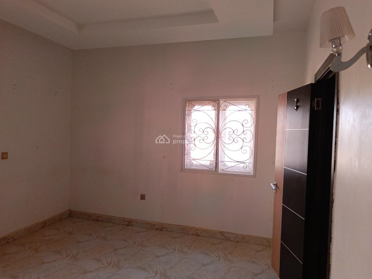 Clean and Spacious 2 Bedroom Flat in a Serene Environment, Jahi By Aduvie, Jahi, Abuja, Flat / Apartment for Rent