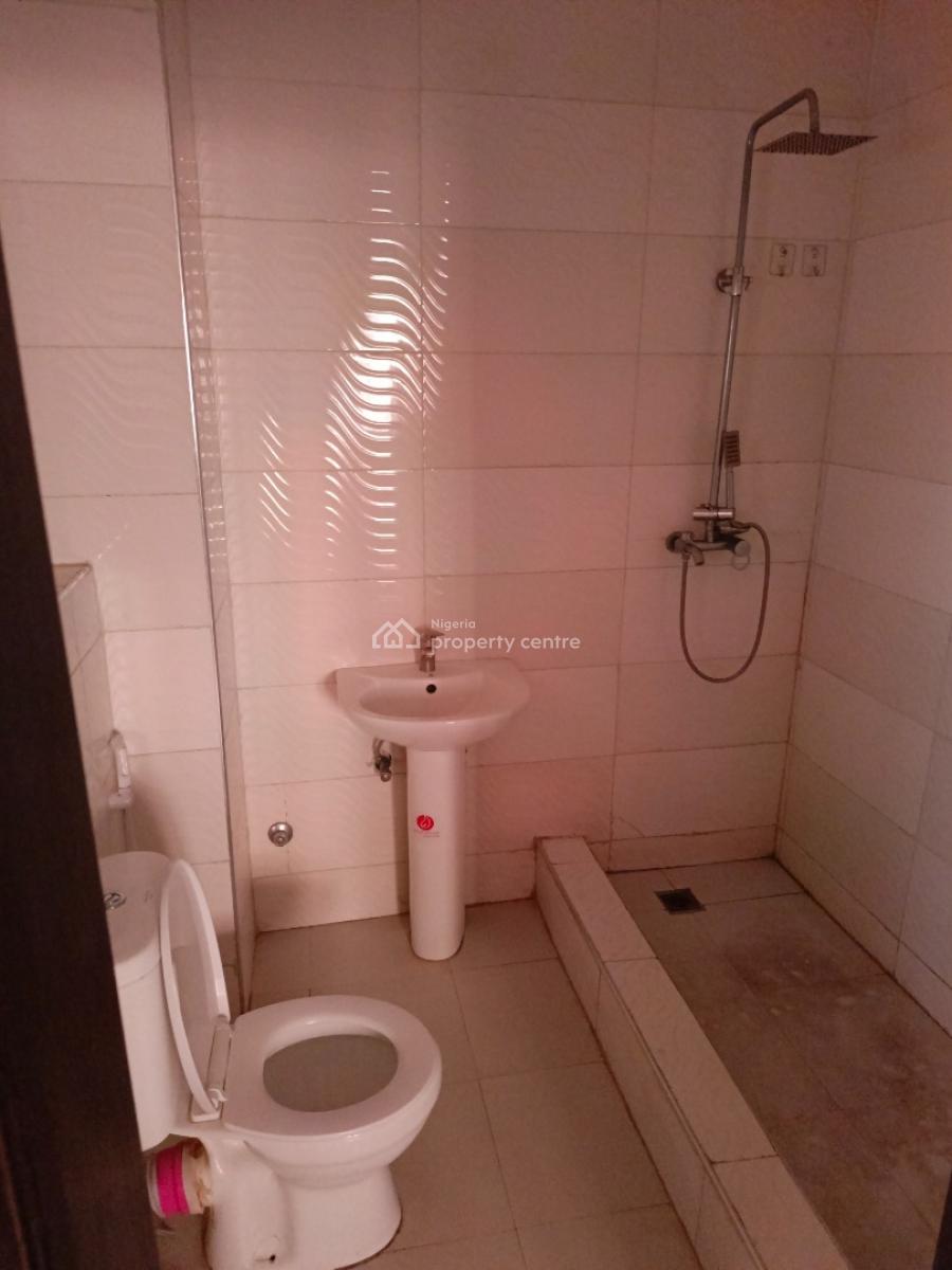 Clean and Spacious 2 Bedroom Flat in a Serene Environment, Jahi By Aduvie, Jahi, Abuja, Flat / Apartment for Rent