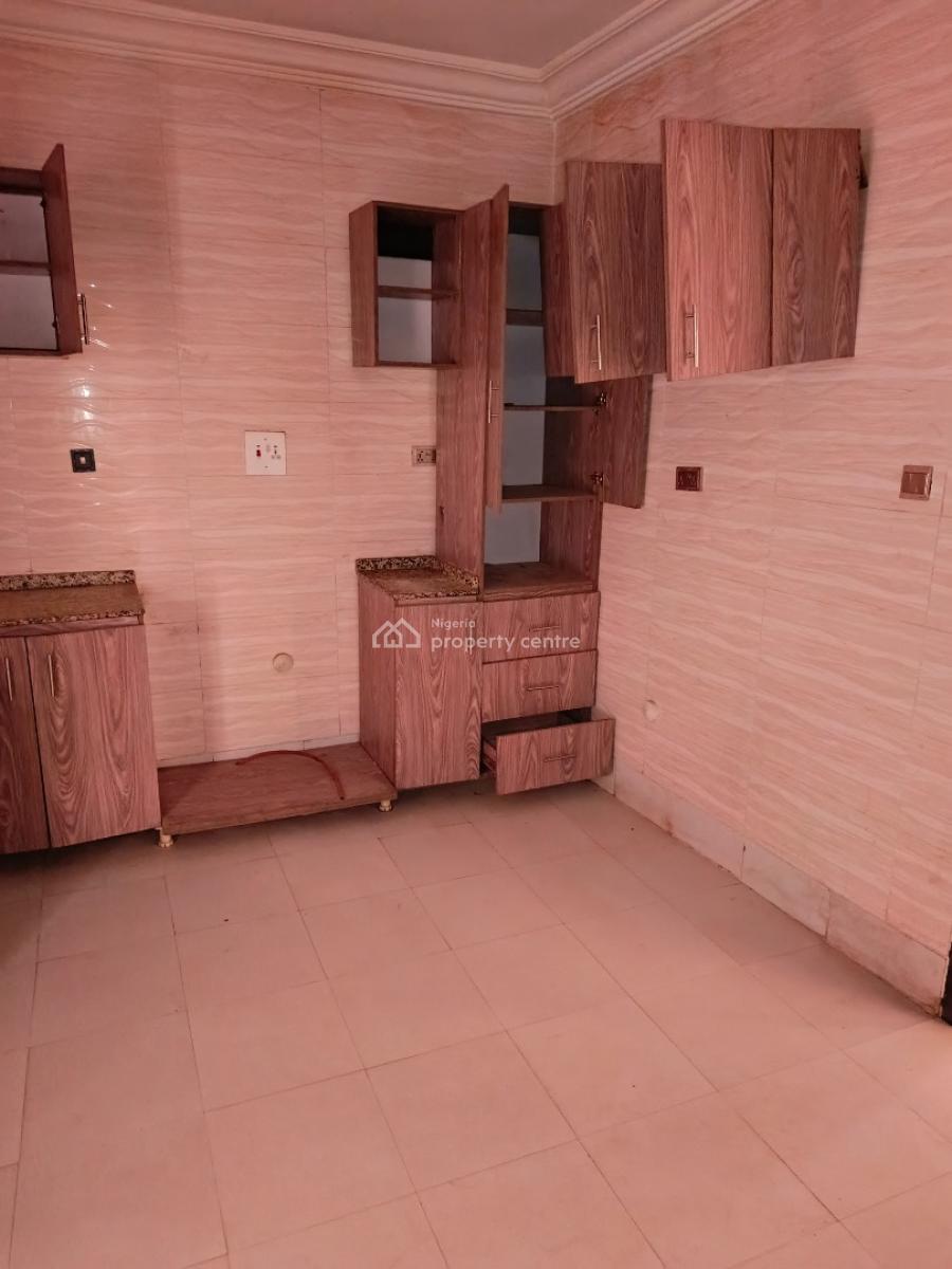 Clean and Spacious 2 Bedroom Flat in a Serene Environment, Jahi By Aduvie, Jahi, Abuja, Flat / Apartment for Rent