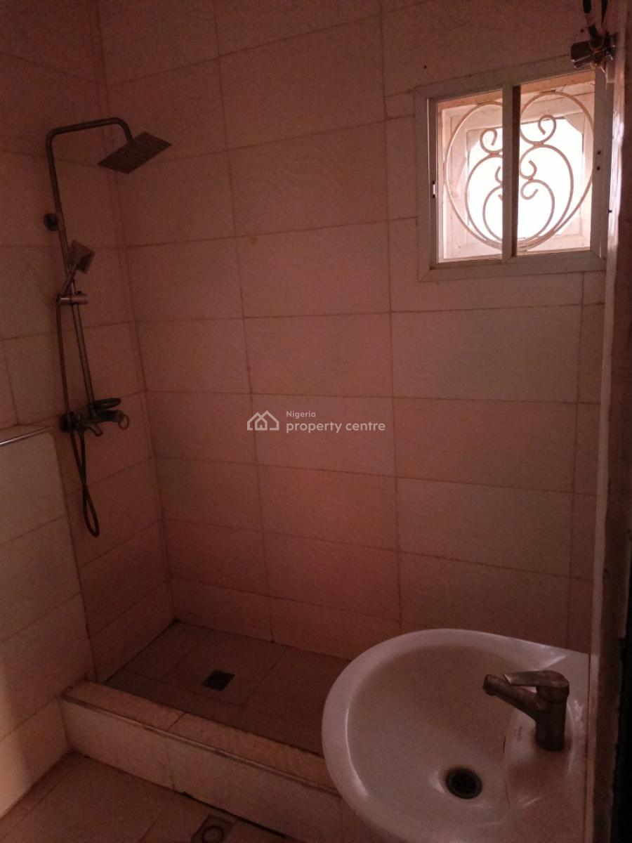 Clean and Spacious 3 Bedroom Flat in a Serene Environment, Jahi By Aduvie School, Jahi, Abuja, Flat / Apartment for Rent