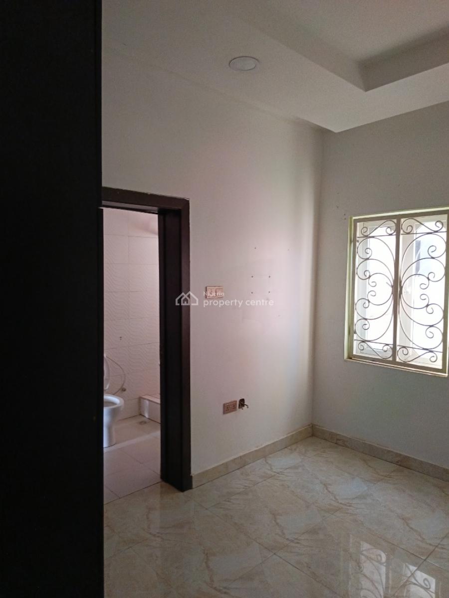 Clean and Spacious 3 Bedroom Flat in a Serene Environment, Jahi By Aduvie School, Jahi, Abuja, Flat / Apartment for Rent