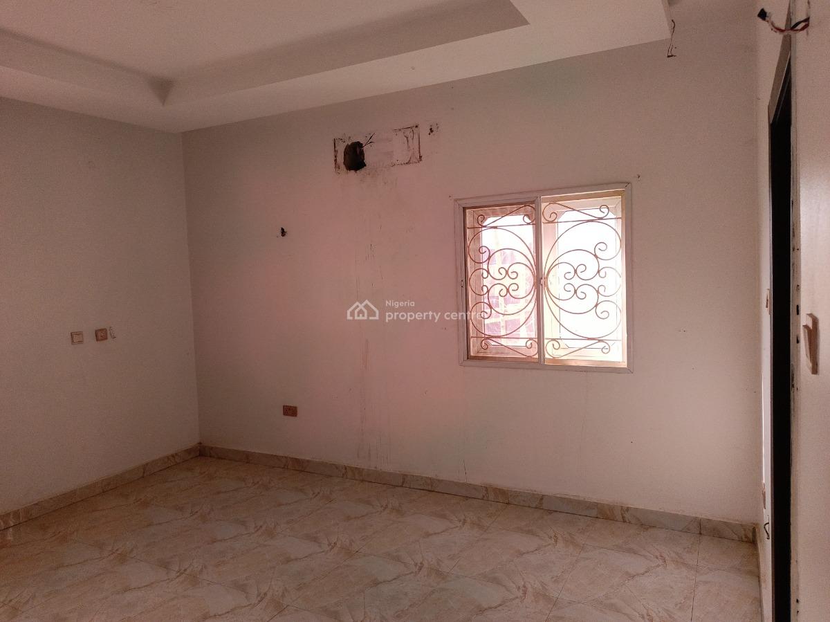 Clean and Spacious 3 Bedroom Flat in a Serene Environment, Jahi By Aduvie School, Jahi, Abuja, Flat / Apartment for Rent