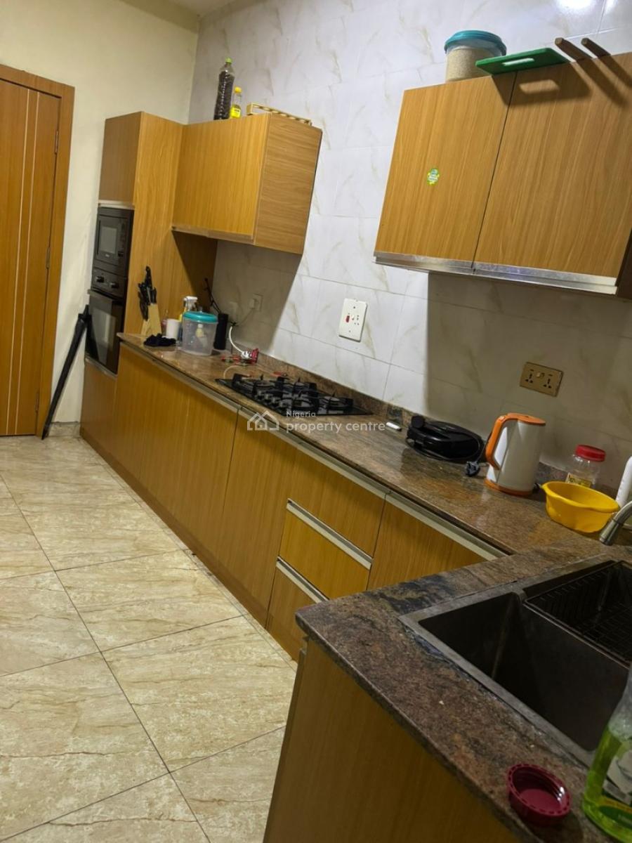 Masters Bedroom, Atlantic View Estate, Lekki Phase 2, Lekki, Lagos, Flat / Apartment for Rent