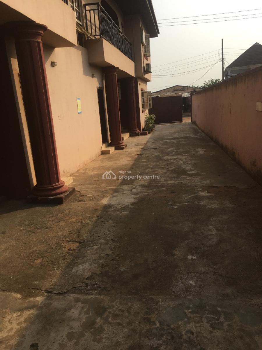 3bdrm Block of Flats, Ogunlewe Estate, Igbogbo, Ikorodu, Lagos, Block of Flats for Sale