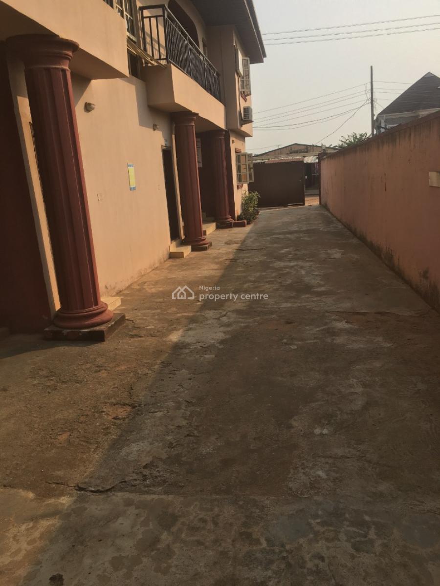 3bdrm Block of Flats, Ogunlewe Estate, Igbogbo, Ikorodu, Lagos, Block of Flats for Sale