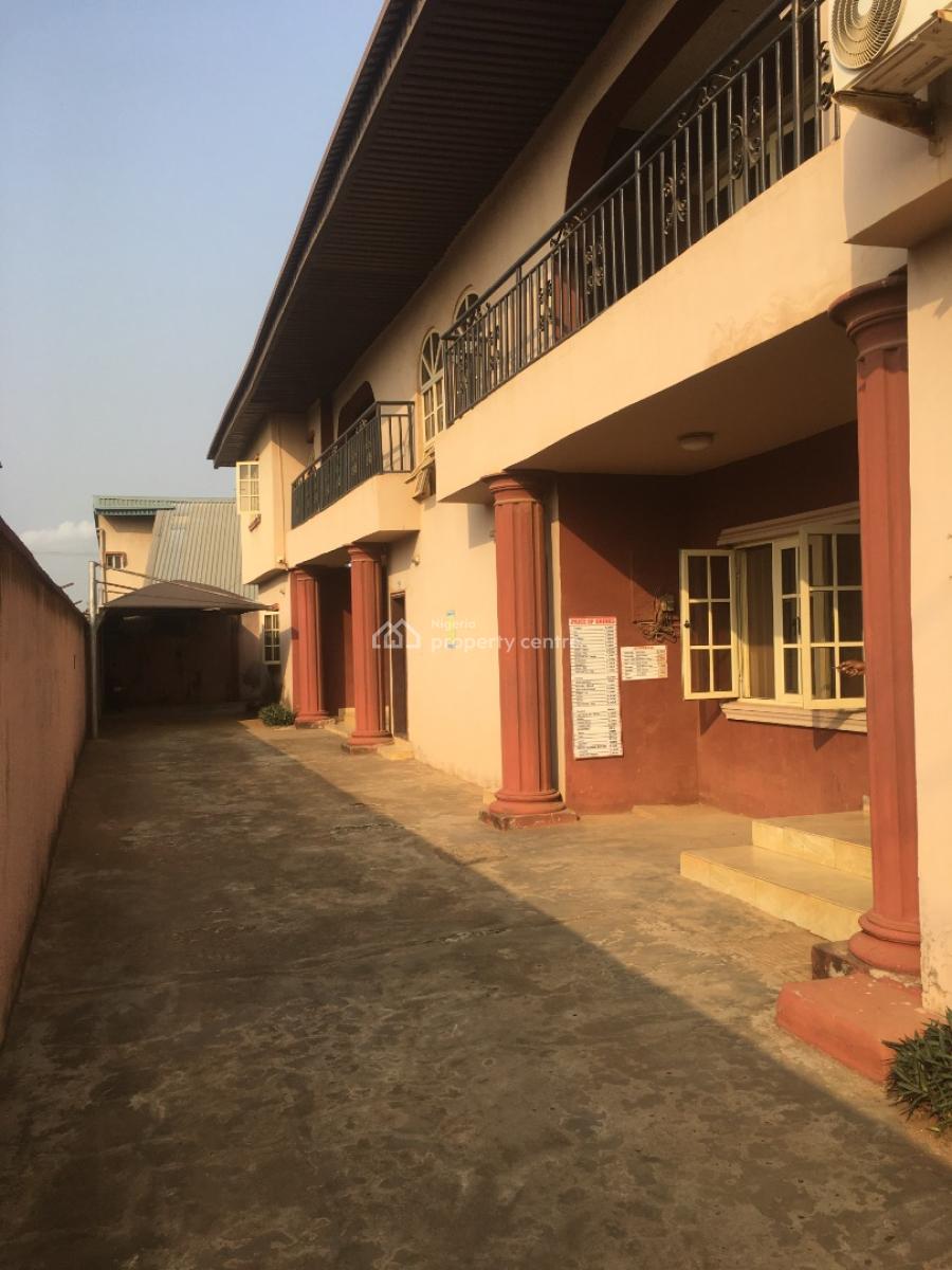 3bdrm Block of Flats, Ogunlewe Estate, Igbogbo, Ikorodu, Lagos, Block of Flats for Sale