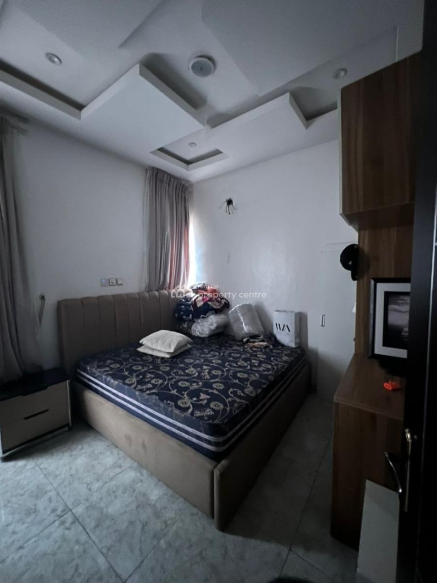 (distress) Neatly Used 4-bedroom Terrace, Lekki County Homes, Ikota, Lekki, Lagos, Terraced Duplex for Sale