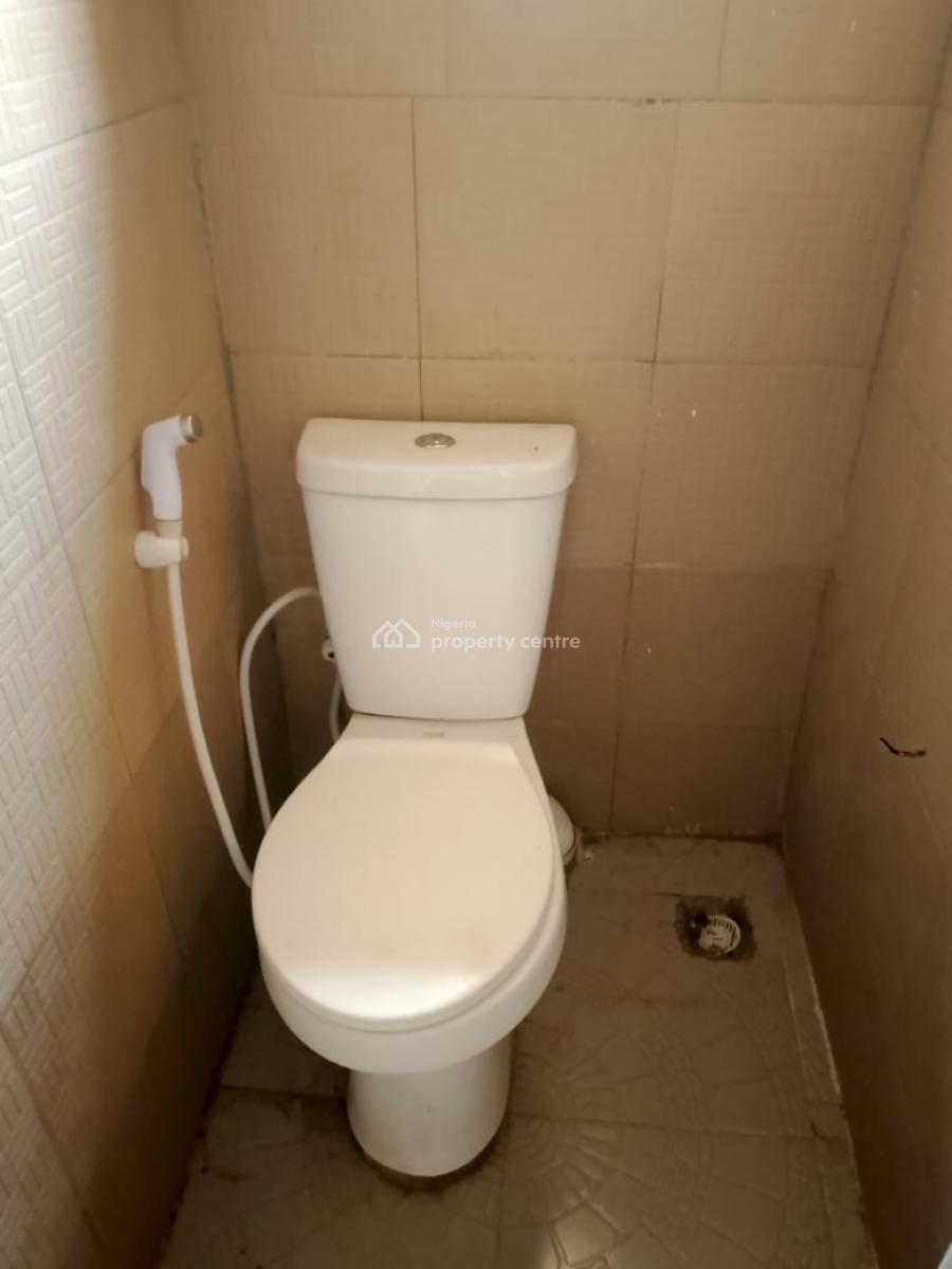 a Clean Room and Parlor, Lucky Fiber Road, Ikorodu, Lagos, Flat / Apartment for Rent