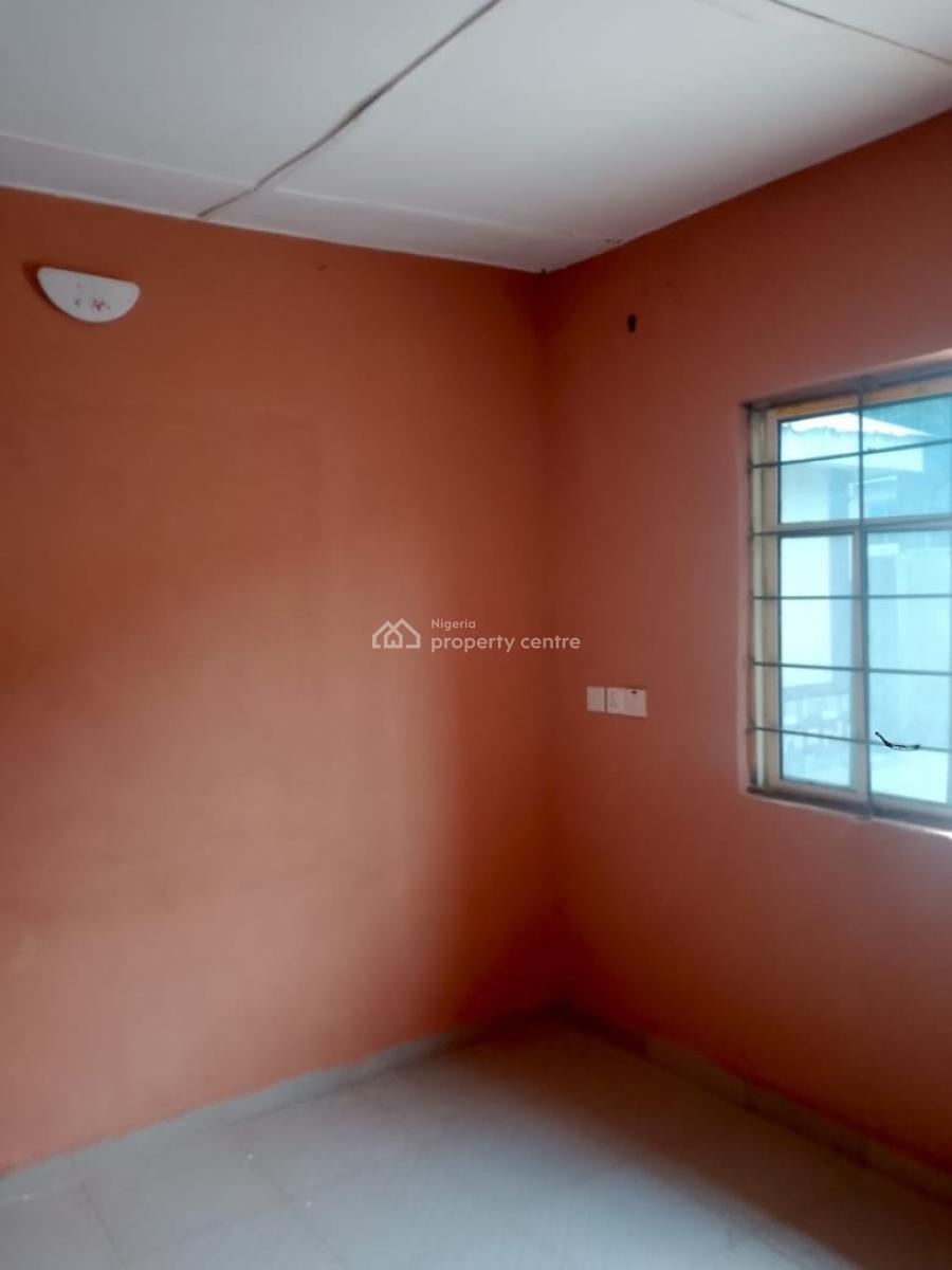 a Clean Room and Parlor, Lucky Fiber Road, Ikorodu, Lagos, Flat / Apartment for Rent