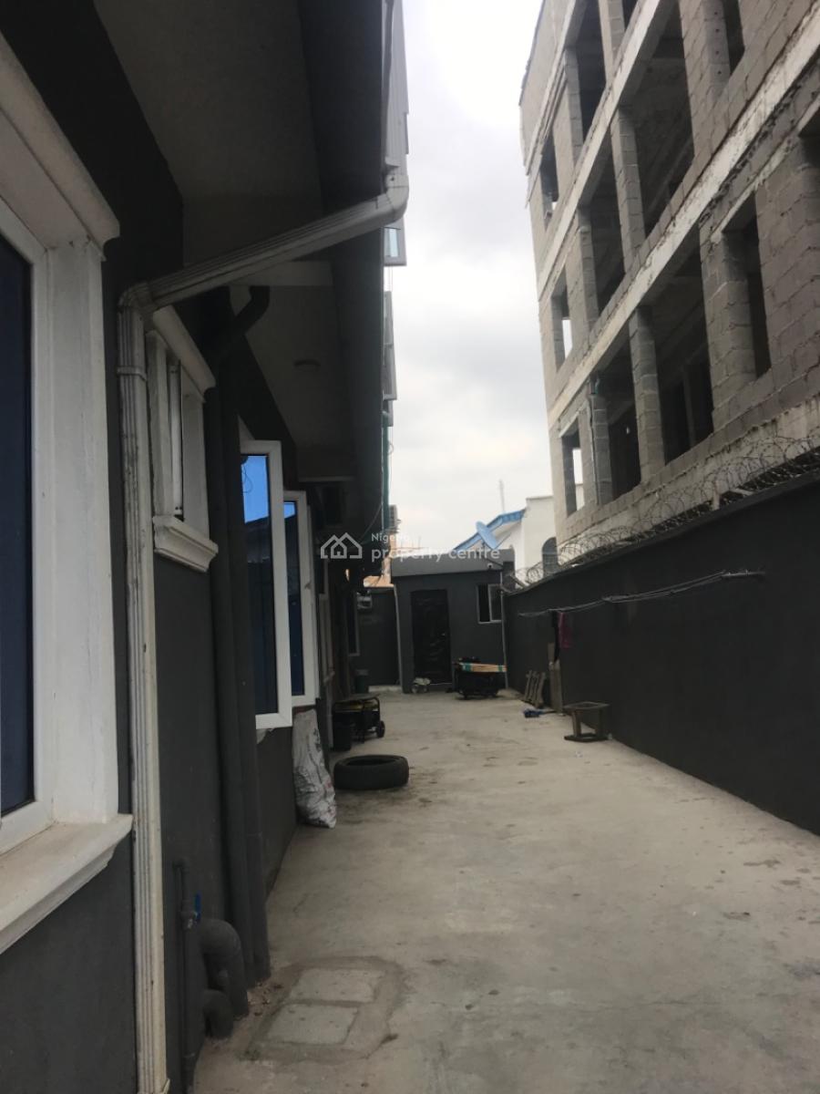 Relatively New Studio Apartment with Modern Facilities, Kayode Street Abule Ijesha Yaba Lagos, Yaba, Lagos, Self Contain (single Rooms) for Rent