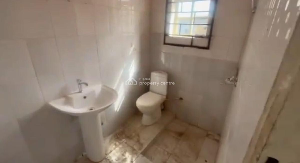 3 Bedrooms with Attached Bq, in an Estate, Lokogoma District, Abuja, Detached Bungalow for Rent