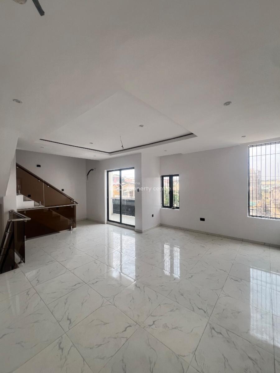 Luxury Fully Fitted 4 Bedrooms Terrace -duplex House with Bq, Obanikoro, Shomolu, Lagos, Terraced Duplex for Sale
