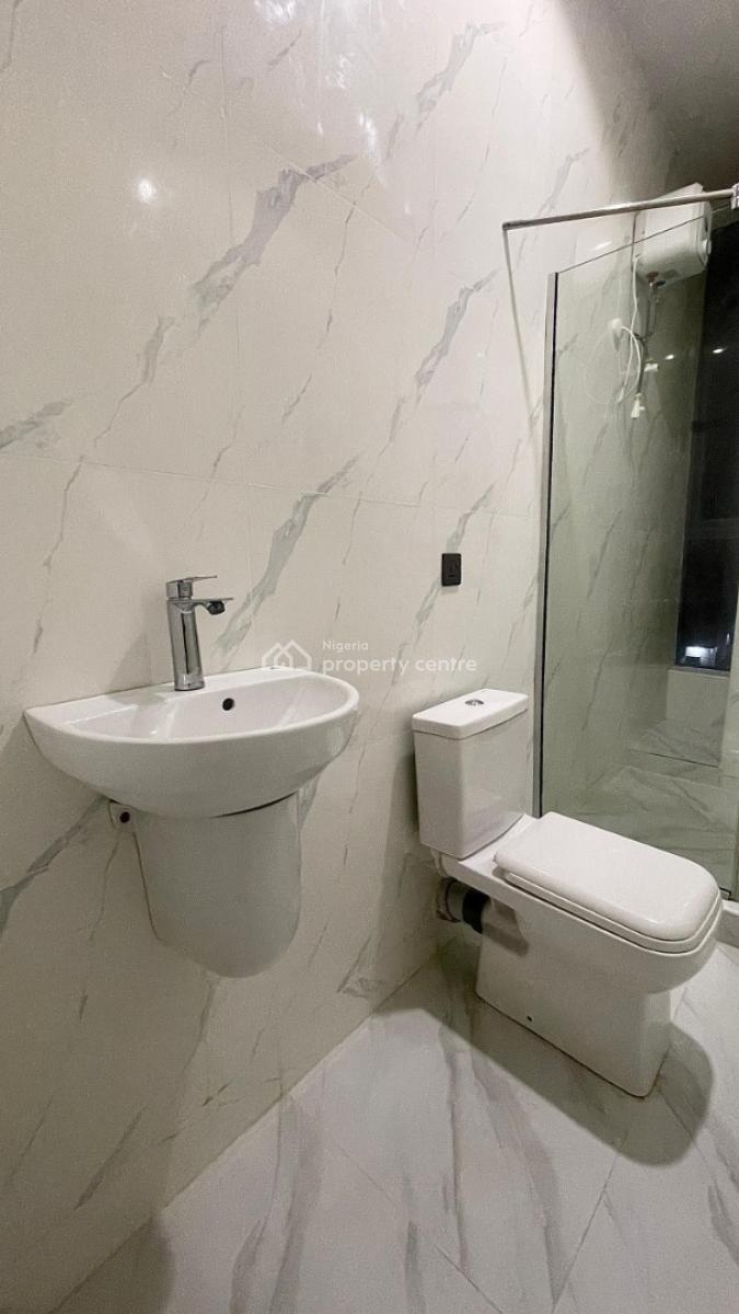 a Splendid Luxurious Styled 2 Bedroom Apartment in a Secured  Estate, Agungi, Lekki, Lagos, Block of Flats for Sale