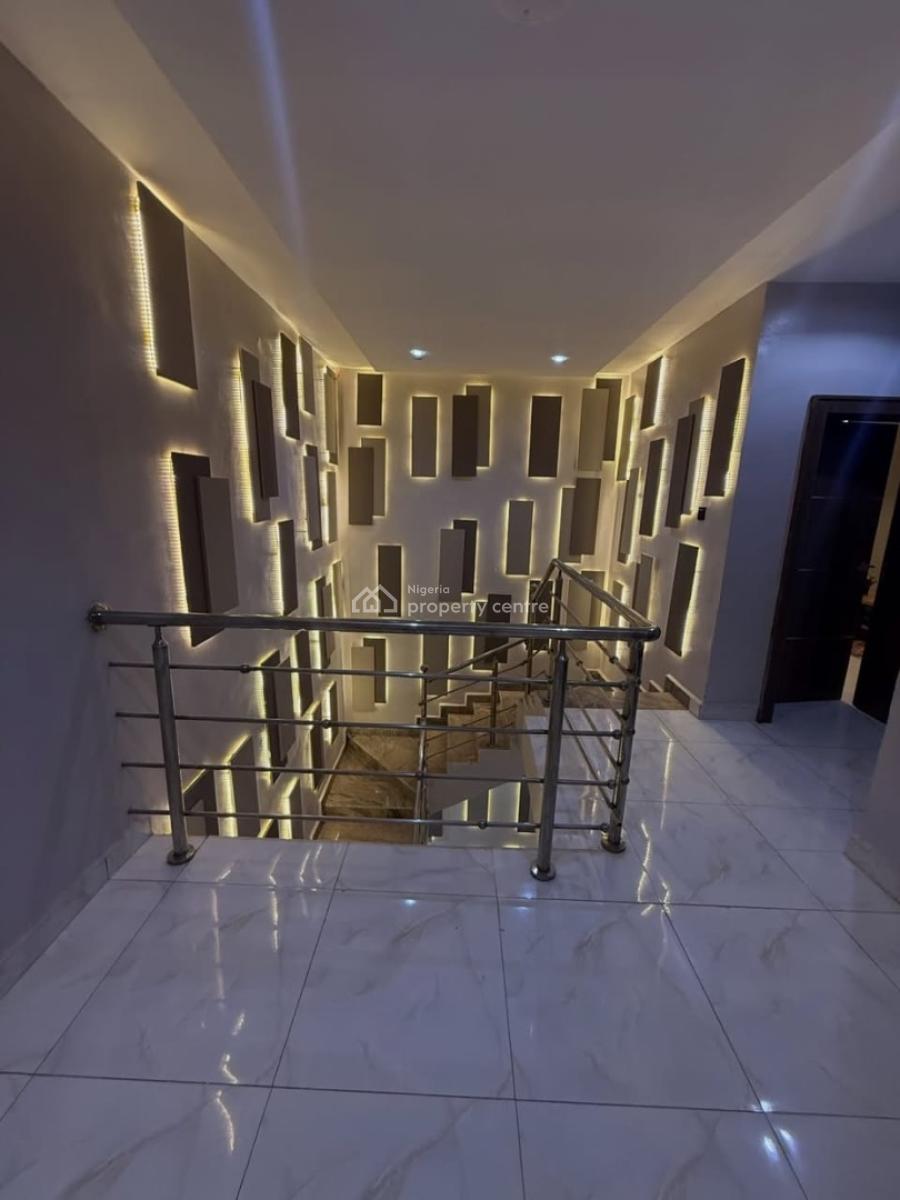 Massive 4 Bedrooms Serviced Terraces Duplex with Bq. Good Access Road, Serene Neighborhood, Mabushi, Abuja, Terraced Duplex for Sale