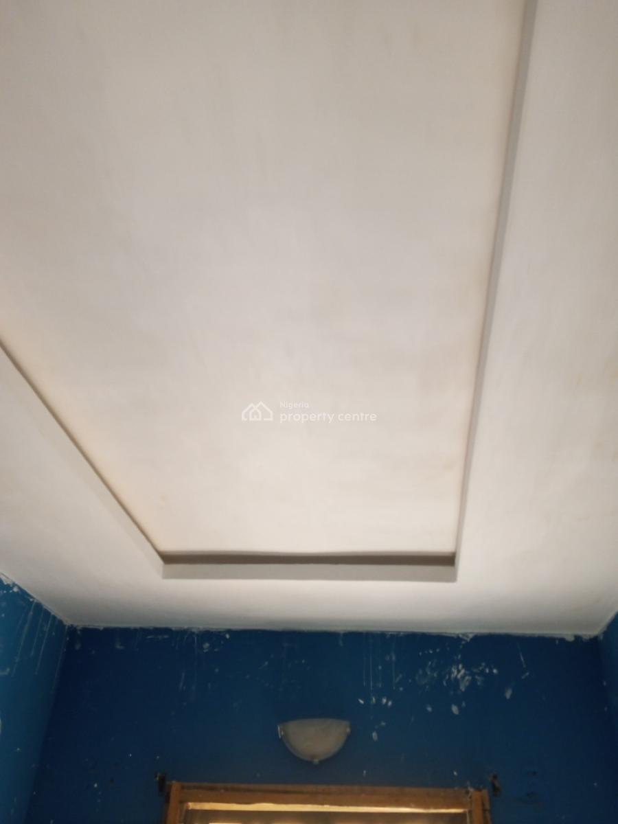 Well Renovated Room and Parlor Self, Bashorun Majek..., Sangotedo, Ajah, Lagos, Flat / Apartment for Rent