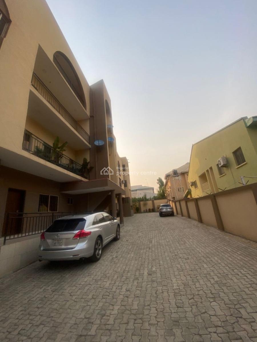 2 Bedroom Spacious and Serviced Apartment, Office /residential Use, Serene and Well Secured Neighborhood, Wuse 2, Abuja, Flat / Apartment for Rent