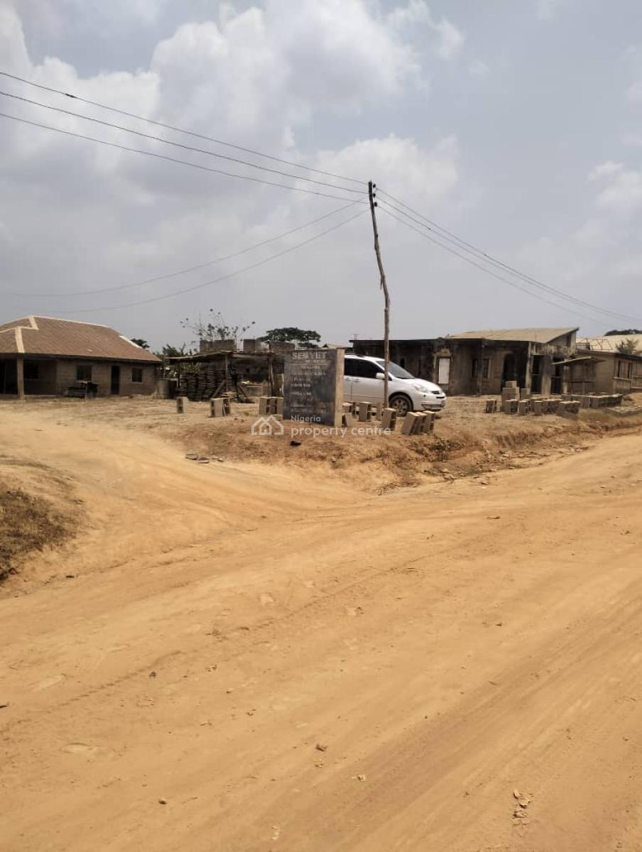 9plots of Land Together, Elenunsoso Road, Jericho Off Nihort, Apata, Ibadan, Oyo, Mixed-use Land for Sale
