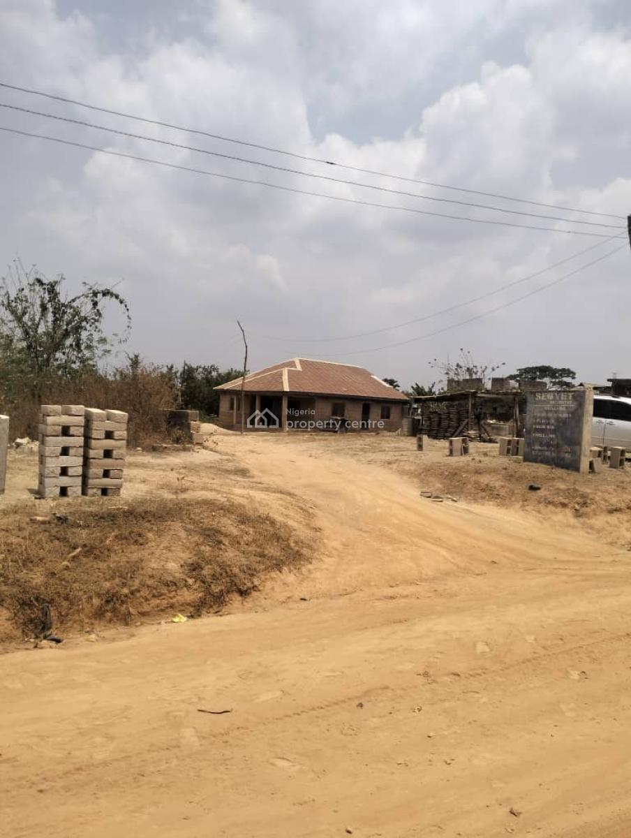 9plots of Land Together, Elenunsoso Road, Jericho Off Nihort, Apata, Ibadan, Oyo, Mixed-use Land for Sale