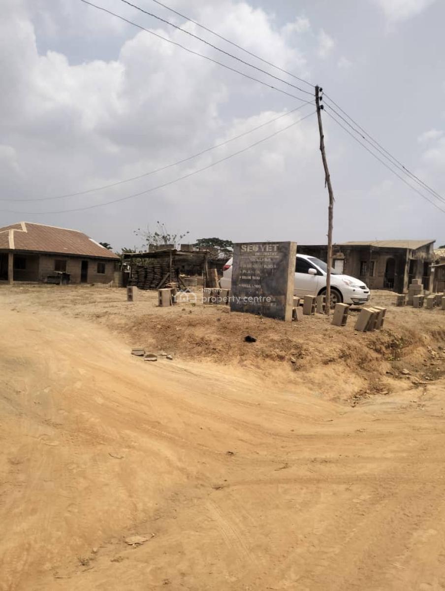 9plots of Land Together, Elenunsoso Road, Jericho Off Nihort, Apata, Ibadan, Oyo, Mixed-use Land for Sale