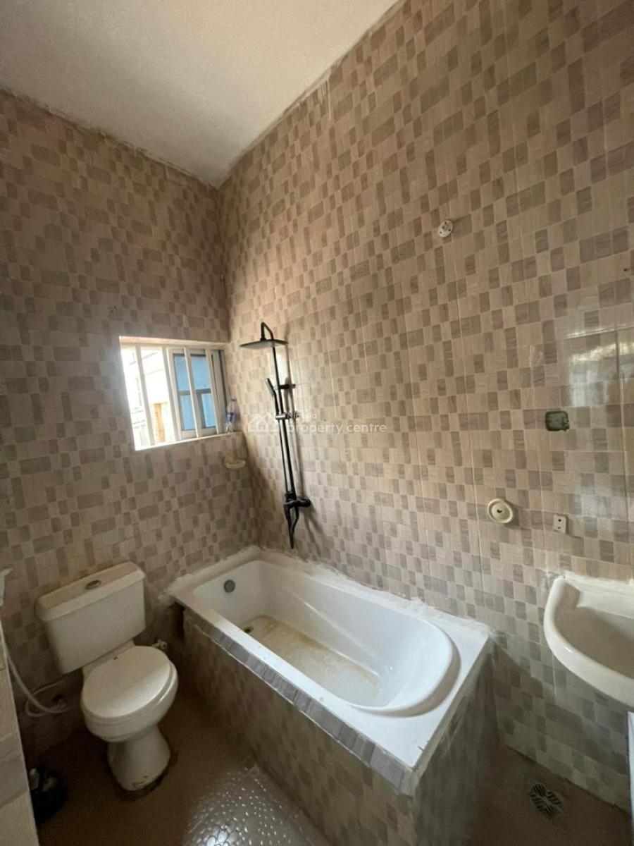 Sharp Clean Lovely 3 Bedroom Apartment, Lbs Road Ajah, Ajah, Lagos, Flat / Apartment for Rent