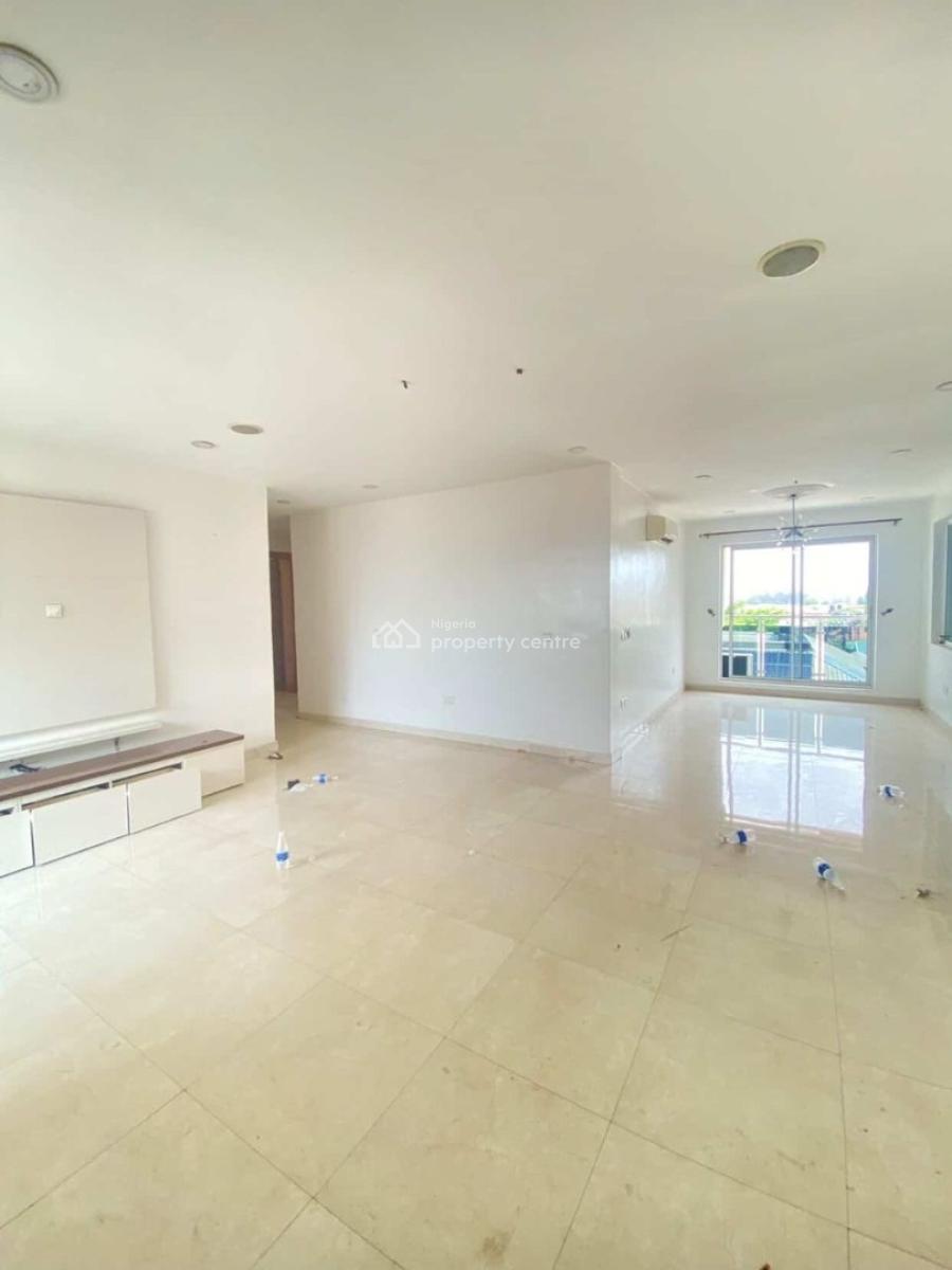 Fully Serviced Luxury 3bedrooms Apartment Upstairs with Pool., Lekki Phase 1 Off Admiralty Way Lekki Lagos, Lekki Phase 1, Lekki, Lagos, House for Rent