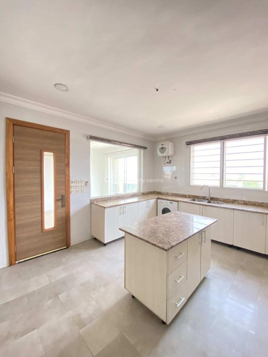 Fully Serviced Luxury 3bedrooms Apartment Upstairs with Pool., Lekki Phase 1 Off Admiralty Way Lekki Lagos, Lekki Phase 1, Lekki, Lagos, House for Rent