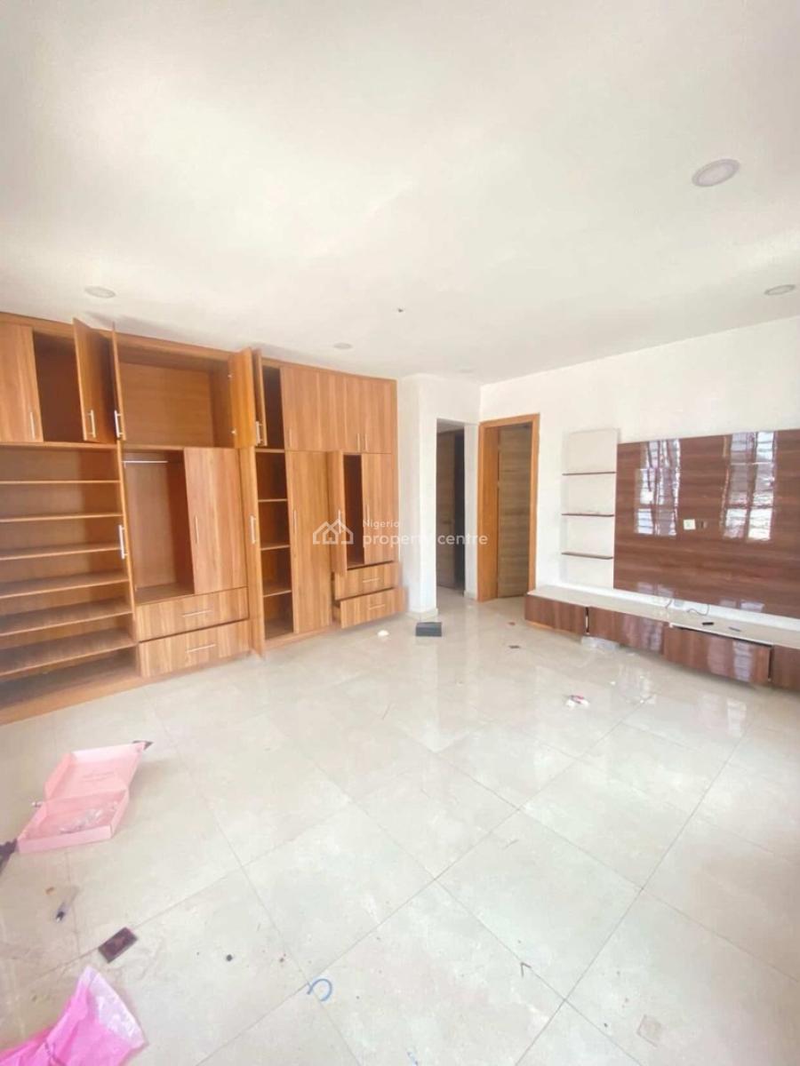 Fully Serviced Luxury 3bedrooms Apartment Upstairs with Pool., Lekki Phase 1 Off Admiralty Way Lekki Lagos, Lekki Phase 1, Lekki, Lagos, House for Rent