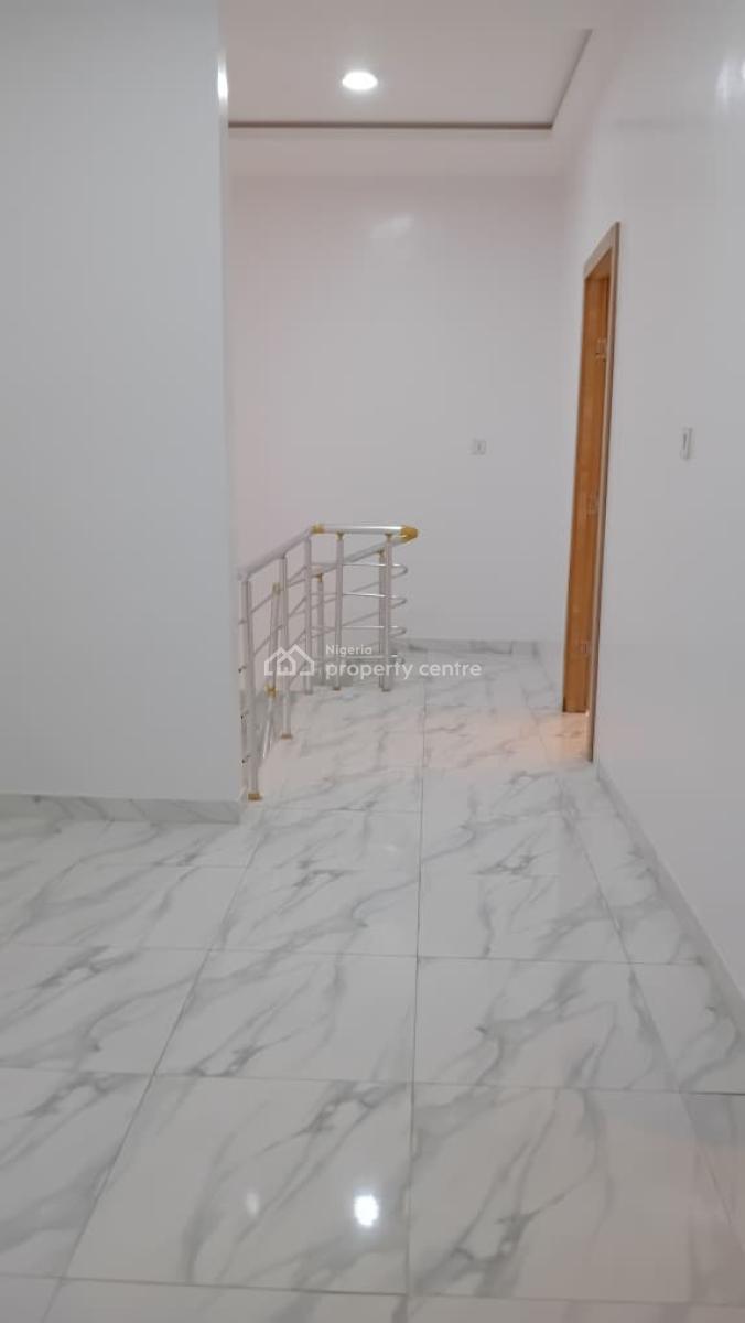 Luxury Upstairs Mini Flat with Premium in a Secure Estate & Amenities, Chevyview Estate, Lekki, Lagos, Flat / Apartment for Rent