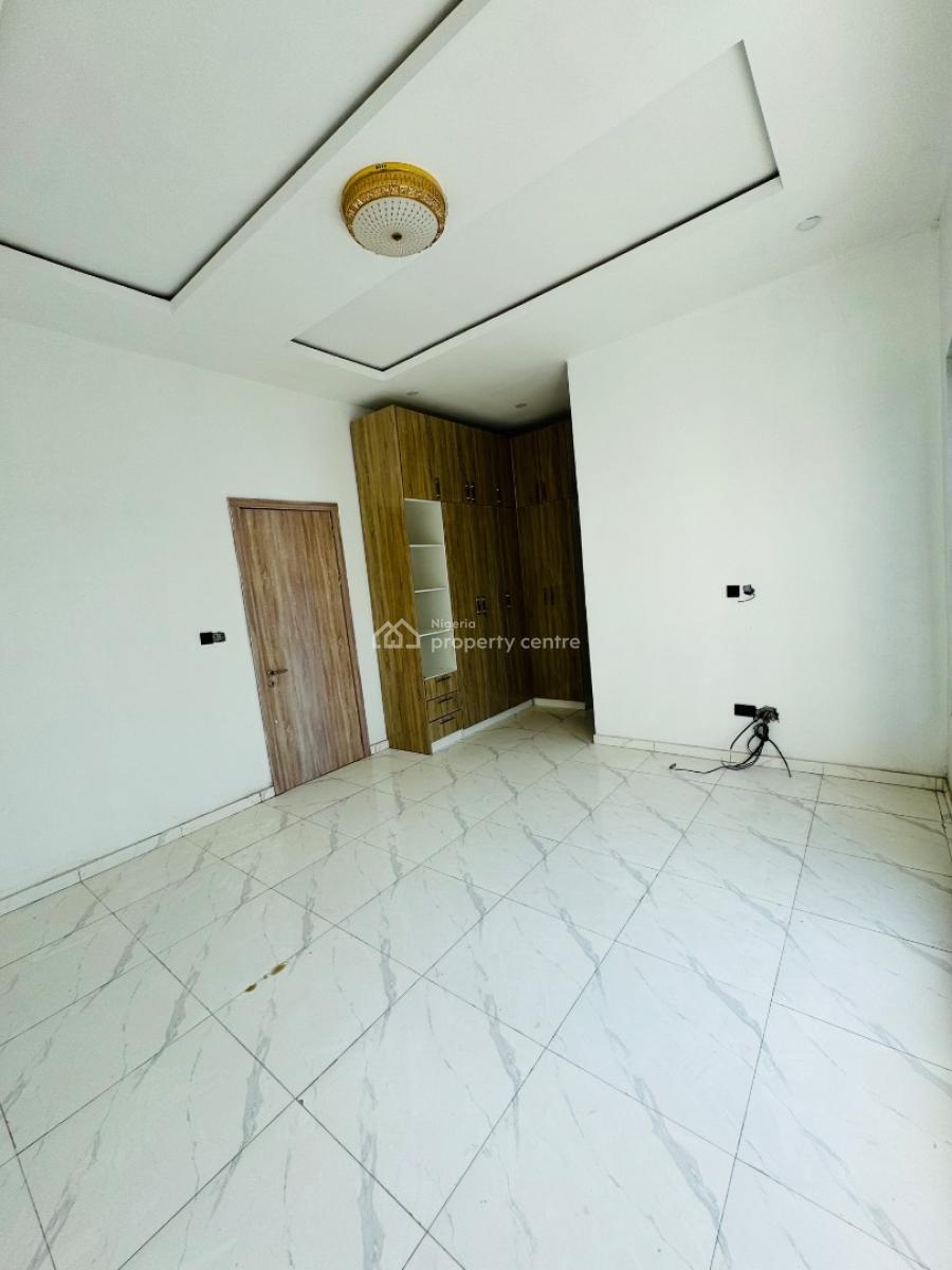 Spacious 4-bedroom Terrace with Bq, Ikota, Lekki, Lagos, Terraced Duplex for Sale