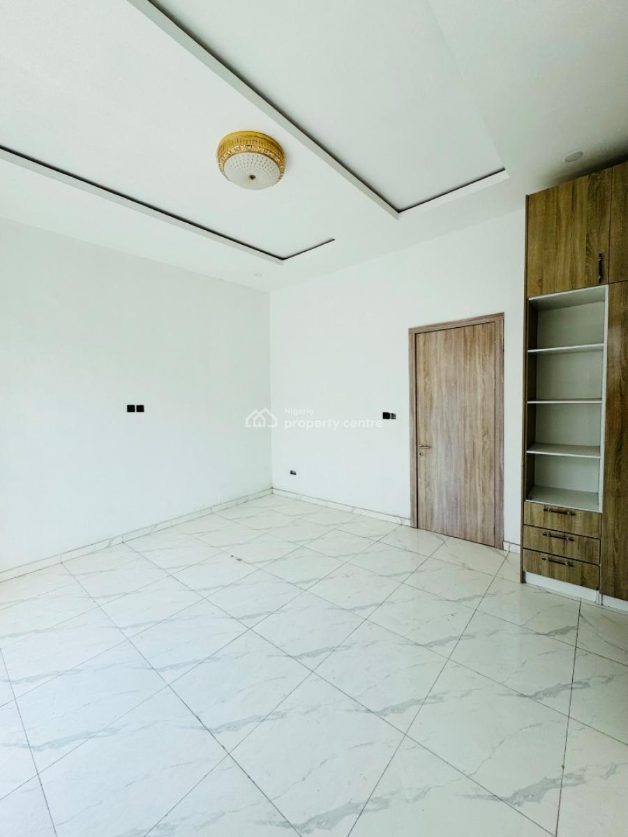 Spacious 4-bedroom Terrace with Bq, Ikota, Lekki, Lagos, Terraced Duplex for Sale