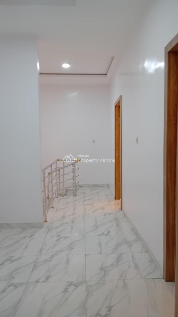 Upstairs Shared Mini Flat Apartment with Amenities in Chevyview Estate, Chevyview Estate, Lekki, Lagos, Self Contain (single Rooms) for Rent