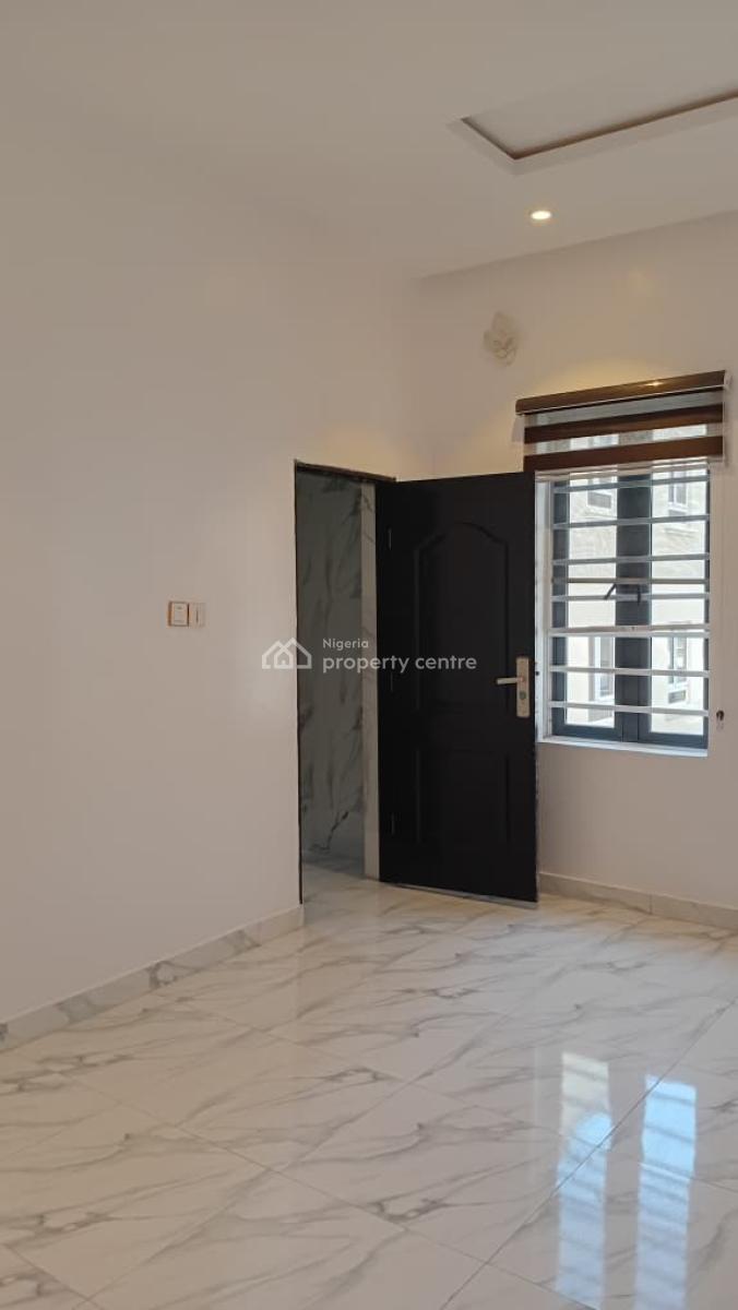 Upstairs Shared Mini Flat Apartment with Amenities in Chevyview Estate, Chevyview Estate, Lekki, Lagos, Self Contain (single Rooms) for Rent