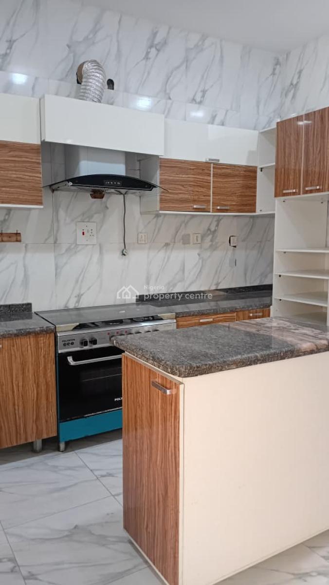 Upstairs Shared Mini Flat Apartment with Amenities in Chevyview Estate, Chevyview Estate, Lekki, Lagos, Self Contain (single Rooms) for Rent