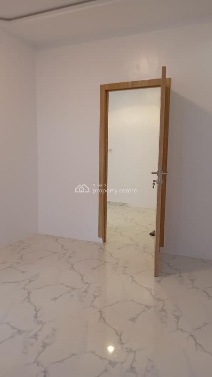 Downstairs Shared Mini Flat Apartment in Chevy View Estate, Chevy View Estate, Lekki, Lagos, Self Contain (single Rooms) for Rent