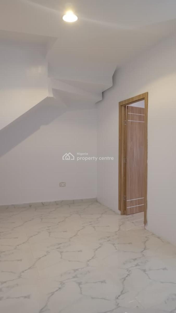 Downstairs Shared Mini Flat Apartment in Chevy View Estate, Chevy View Estate, Lekki, Lagos, Self Contain (single Rooms) for Rent