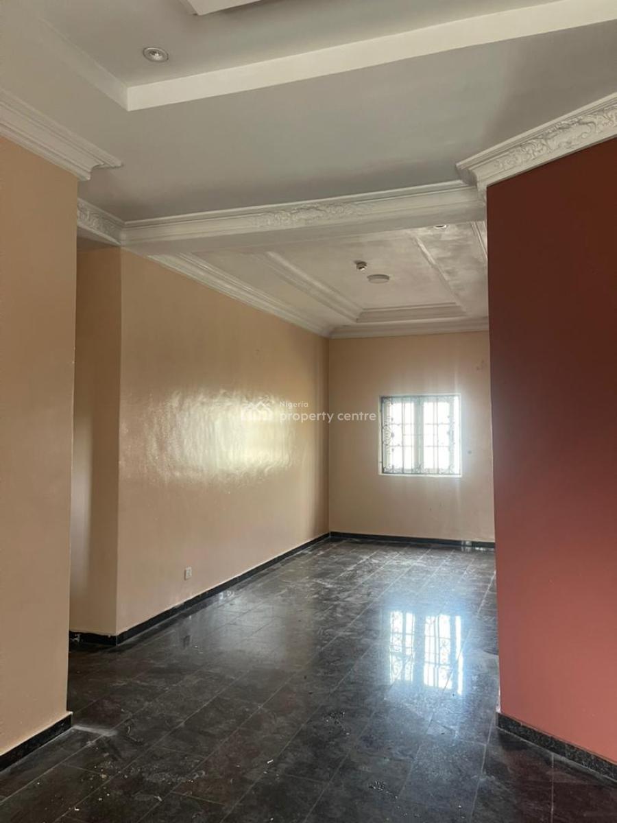 Clean 3 Bedroom Flat, Lekki Right Hand Side, Lekki Phase 1, Lekki, Lagos, Flat / Apartment for Rent