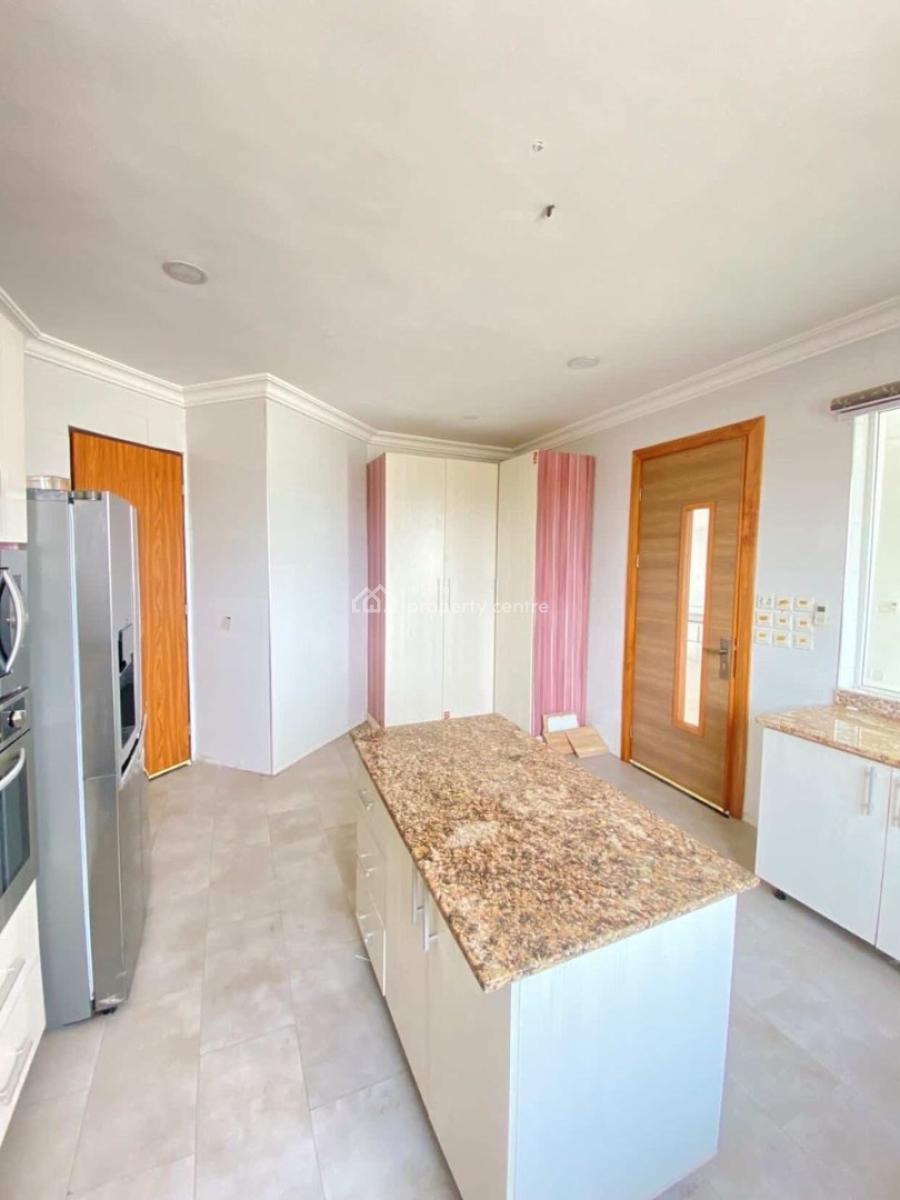 Fully Serviced 3 Bedroom Apartment + Swimming Pool, Off Admiralty Way, Lekki Phase 1, Lekki, Lagos, Flat / Apartment for Rent