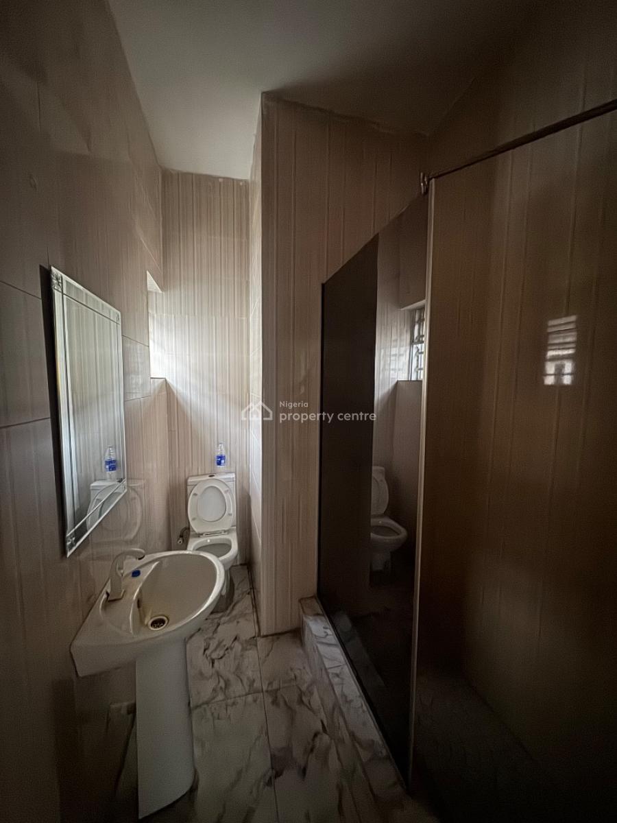 Self Contain, Chevy View Estate, Lekki Expressway, Lekki, Lagos, Self Contain (single Rooms) for Rent