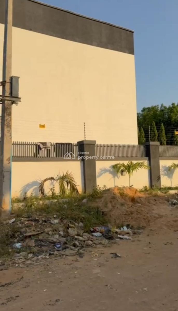 a Strategic 1700sqm of Residential Land with C of O Handy, Jahi, Abuja, Residential Land for Sale