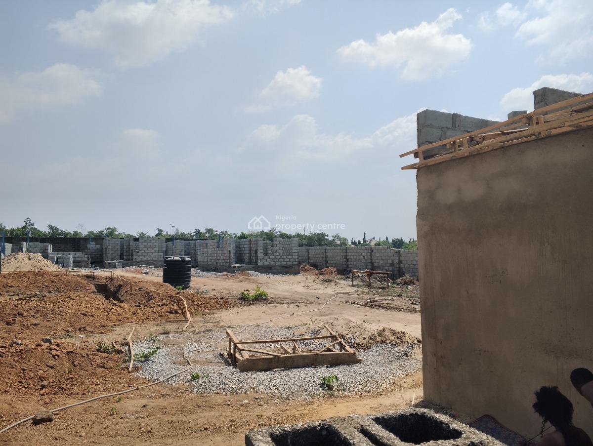 a Fine Land at Waru-pozema Plot: 104, Waru-pozema, Abuja, Residential Land for Sale